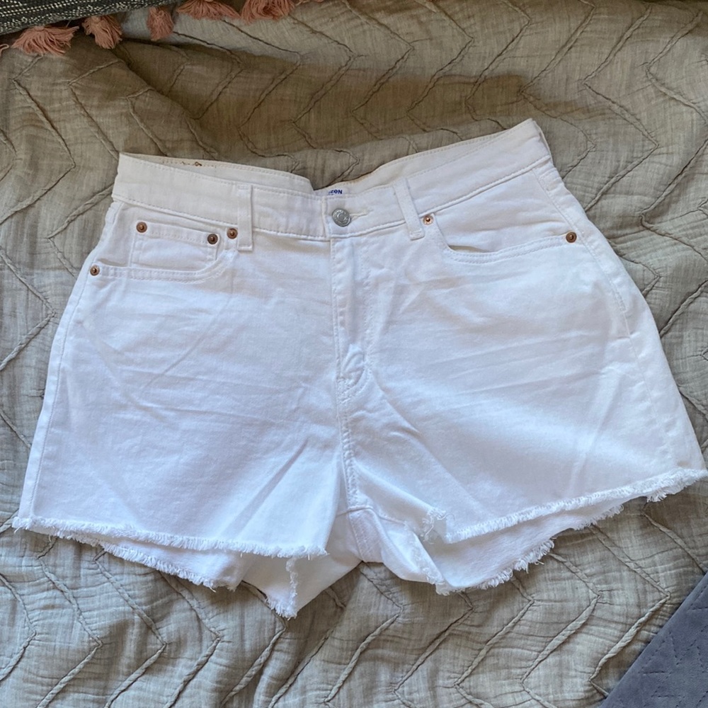 Levi’s high-rise white jeans shorts